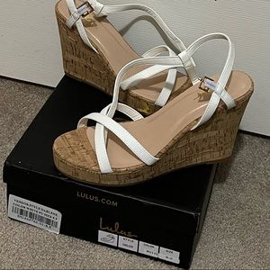 Lulu’s Darlene White Wedge Sandals